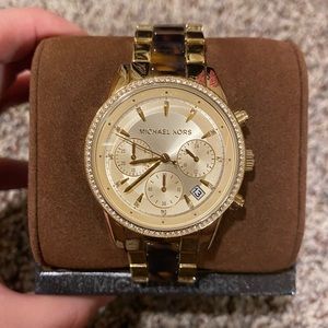🚫SOLD🚫Michael Kors gold watch